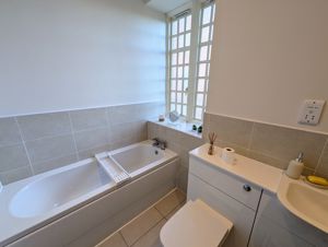 Photo 7- click for photo gallery